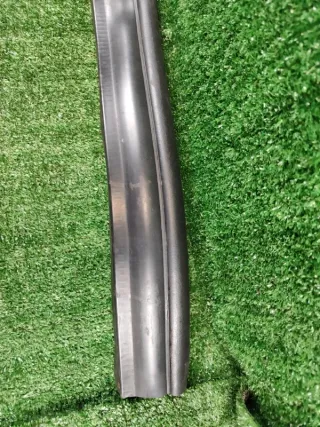 A1668870098 Уплотнитель капота Mercedes GLS X166 Арт 2-745631, вид 6