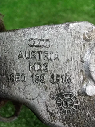 8E0199351M Кронштейн опоры двигателя (комплект) Audi A4 B7 Арт 2-768442, вид 7