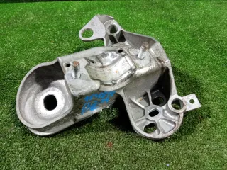 8E0199351M Кронштейн опоры двигателя (комплект) Audi A4 B7 Арт 2-768442, вид 8