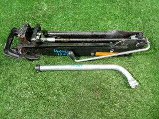 8R0011031 Домкрат Audi Q7 4L Арт 2-768532, вид 1