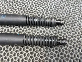 7L6827550N Амортизатор крышки багажника (3-5 двери) Volkswagen Touareg 1 Арт 2-807429, вид 6
