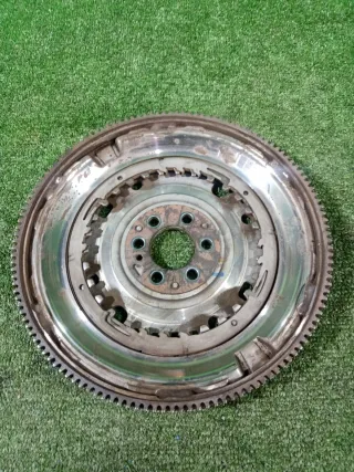 036105266C Маховик двухмассовый Volkswagen Golf 5 Арт 2-832030, вид 1