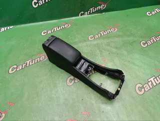 A2036806550 Подлокотник Mercedes C W203 Арт 2-854528, вид 1