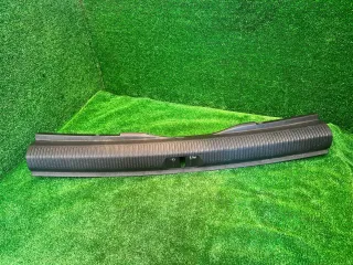 3C9863459C Накладка на замок багажника Volkswagen Passat B7 Арт 2-859850, вид 1