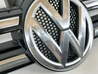 7P6853651 Решетка радиатора Volkswagen Touareg 2 Арт 2-869748, вид 6