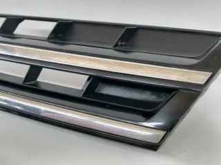 7P6853651 Решетка радиатора Volkswagen Touareg 2 Арт 2-869748, вид 9