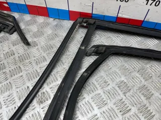 1785224 Уплотнитель стекла Ford Focus 3 restailing Арт 2-880549, вид 26
