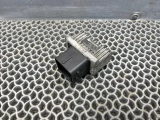 9640469680A Реле свечей накала Nissan Qashqai 1  Арт 2-897281, вид 3