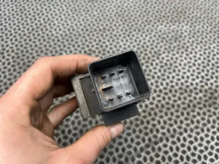 9640469680A Реле свечей накала Nissan Qashqai 1  Арт 2-897281, вид 5