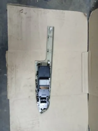83560SZAA111M1 Кнопка стеклоподъемника Honda Pilot 2 Арт 2-919636, вид 3
