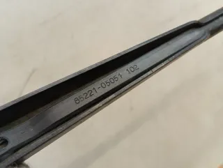 8522105051 Щеткодержатель (поводок стеклоочистителя, дворник) Toyota Avensis 1 Арт 2-922644, вид 7