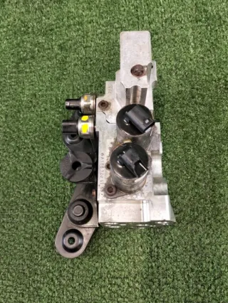 A1663201158 Блок клапанов активного стабилизатора Mercedes GLS X166 Арт 2-923190, вид 2