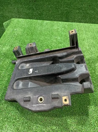 8N8804373B Крепление аккумулятора Audi TT 1 Арт 2-925286, вид 1