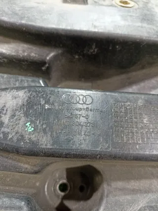8N8804373B Крепление аккумулятора Audi TT 1 Арт 2-925286, вид 3