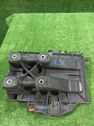 8N8804373B Крепление аккумулятора Audi TT 1 Арт 2-925286, вид 4