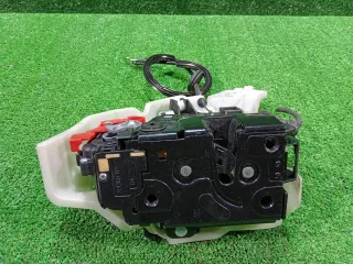 7L0839015D Замок боковой двери Volkswagen Golf 5 Арт 2-925370, вид 1