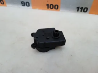 AV6N19E616AA Моторчик заслонки печки Ford Focus 3 Арт 2-937798, вид 2