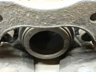1682875 Суппорт Ford Focus 2 restailing Арт 2-942515, вид 4