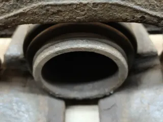 41011AX60A Суппорт Nissan Note E11 Арт 2-942607, вид 4