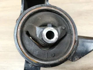 1161054G20 Подушка крепления двигателя Suzuki Liana Арт 2-944901, вид 3