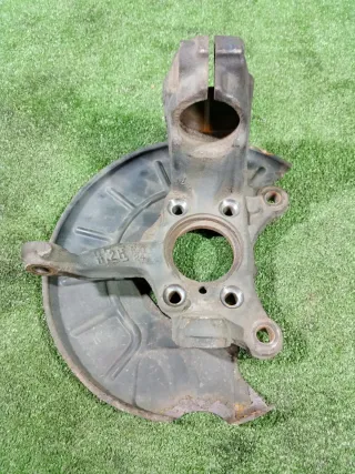 1K0407255AA Кулак поворотный Volkswagen Golf 6 Арт 2-953387, вид 2