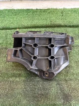4M8807394 Кронштейн крепления бампера Audi Q8 Арт 2-954812, вид 1
