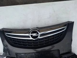 13300698 Решетка радиатора Opel Zafira C Арт e12763048, вид 2
