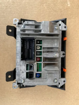 2019-2024 68472590AJ Блок навигации Jeep Wrangler JK restailing Арт e12759334, вид 3