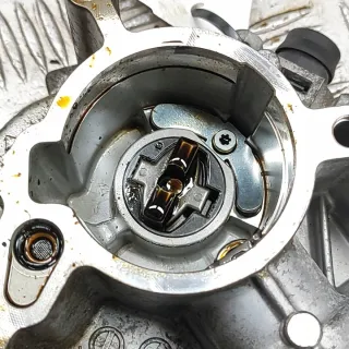 06L145100F Насос вакуумный Volkswagen Golf 7 Арт e12754816, вид 6