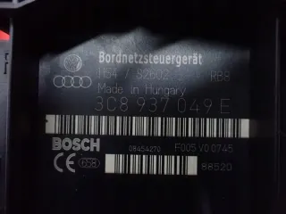 3C8937049E Блок предохранителей Volkswagen Scirocco 3 Арт e12738298, вид 4