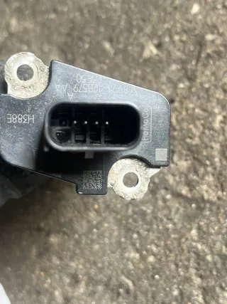 8V2112B579AA Расходомер воздуха Ford Fiesta 5 Арт e12734454, вид 3