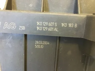 1K0129607S 1K0129601AL Корпус воздушного фильтра Volkswagen Golf 5 Арт e12721427, вид 4