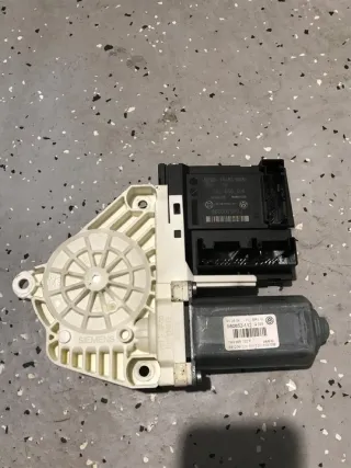 1K0959792L Моторчик стеклоподъемника Volkswagen Passat B6 Арт e12715346, вид 2