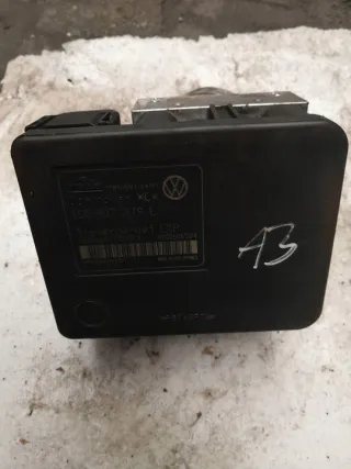 1C0907379E Блок ABS Volkswagen Golf 4 Арт e12715162, вид 1