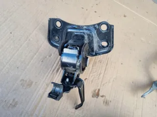  Подушка крепления КПП Toyota Auris 2 Арт e12710969, вид 1
