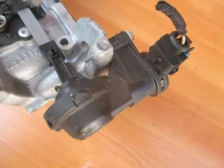Z16XEP 24431920 Коллектор впускной Opel Astra H Арт e12644296, вид 10