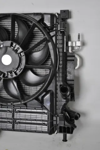 EJ73-8005-A EJ7H-19710-AC F1F1-8D048-AB Радиатор (основной) Ford Kuga 2 Арт e12644120, вид 3