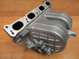 Z16XEP 55559225 55352859 24435069 Коллектор впускной Opel Astra H Арт e12593939, вид 4
