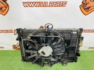 GJ32-8K230-AA LR075357 GJ328K230AA LR112874 J9C38K230AA Радиатор (основной) Jaguar E-PACE Арт e12593316, вид 1