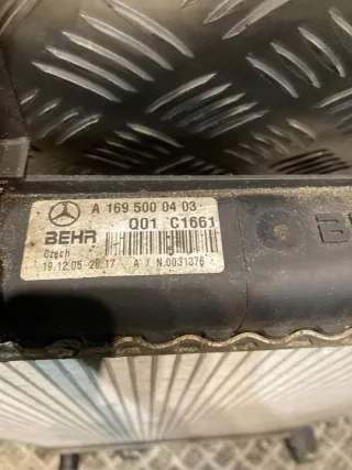 1695000403 Радиатор (основной) Mercedes B W245 Арт e11725375, вид 4