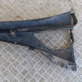 LR093068 Решетка стеклооч. (планка под лобовое стекло) Land Rover Range Rover Velar Арт E23750081, вид 3