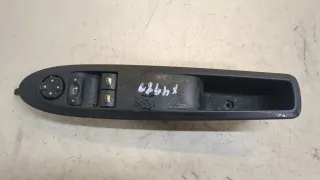 6490JW Кнопка стеклоподъемника переднего правого Citroen C4 2 Арт 20232245, вид 1