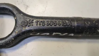 1T0805615A Крюк буксировочный Skoda Octavia A5 restailing Арт 8859149, вид 2
