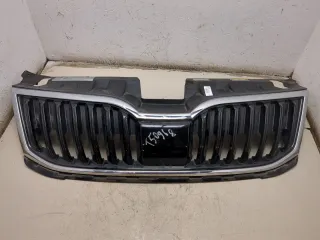 5E0853653C Решетка радиатора Skoda Octavia A7 Арт 20412503, вид 1