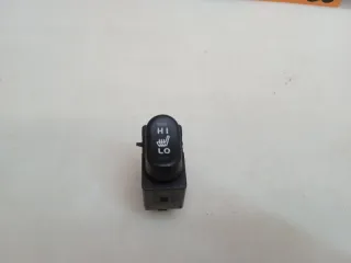 MN108340 Кнопка подогрева сидений Mitsubishi Colt 6 Арт 2-670560, вид 1