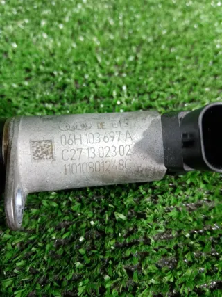 06H103697A Клапан изменения фаз vvti / регулировки газораспределения Audi A4 B8 Арт 2-936131, вид 5