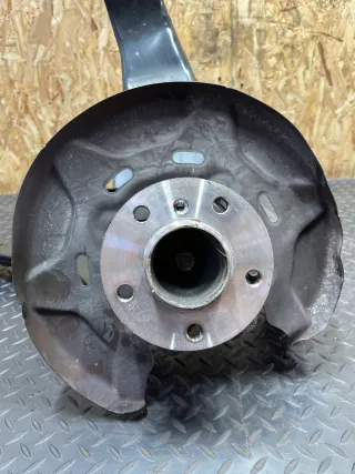  Кулак задний правый BMW X1 F48 Арт AL17750831305, вид 2