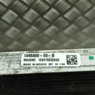 104849900B Радиатор кондиционера  Tesla model X Арт AL17640929938_2, вид 6