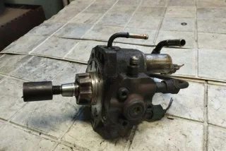 16700AW401 Насос топливный Nissan Almera Tino Арт AL17586186366, вид 2